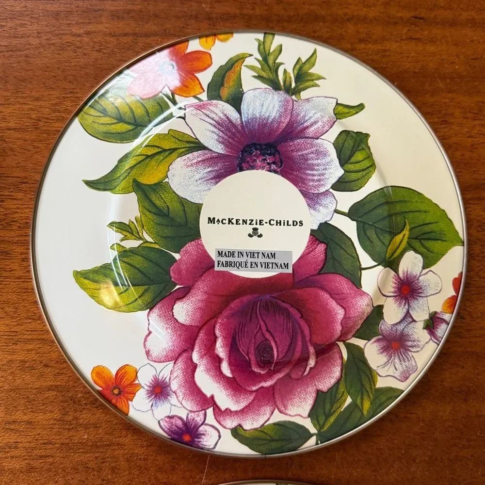 NWOT 4 MacKenzie-Childs Flower Market Abundant Floral Plate Set White Pink Green